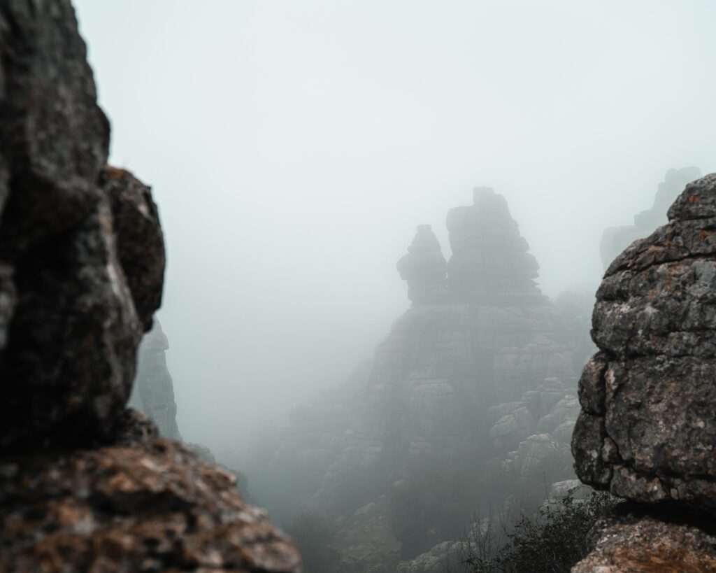 alejandro-luengo-EsvhDGeeuBo-unsplash